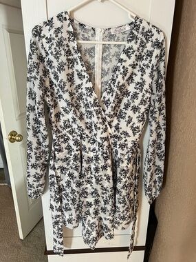 Floral Long-Sleeve Romper - Black & White